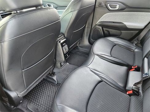 Used 2023 Jeep Compass Latitude w/ Sun and Sound Group image 31