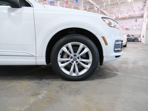 Used 2017 Audi Q7 3.0T Premium Plus image 15