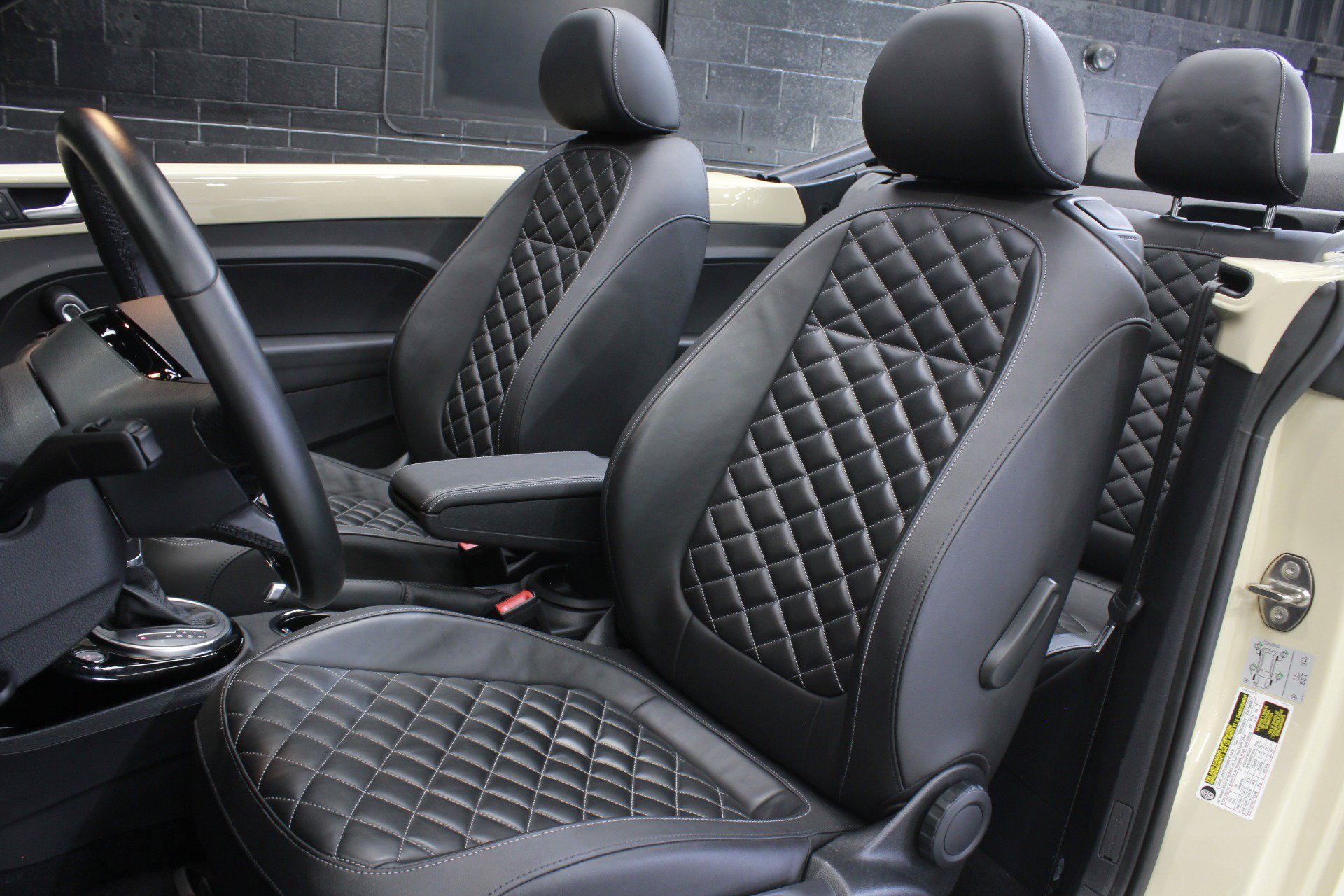 Used 2019 Volkswagen Beetle 2.0T S FWD image 48