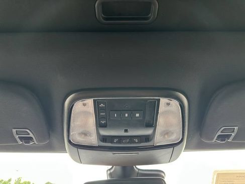 Used 2024 Dodge Durango GT AWD/4WD image 31