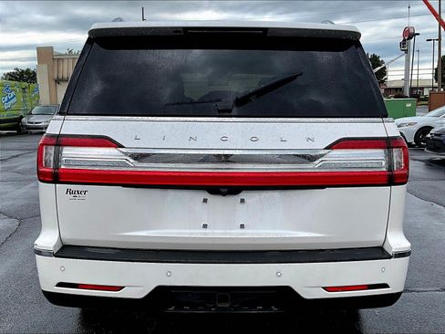 Used 2019 Lincoln Navigator Reserve AWD/4WD image 5