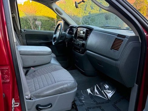 Used 2008 Dodge Ram 1500 Truck ST image 15