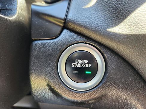 Used 2022 Chevrolet Equinox LT image 32