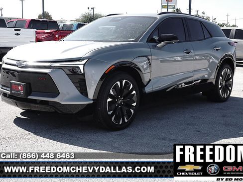 New 2025 Chevrolet Blazer EV RS image 3
