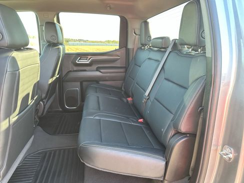 Used 2025 Chevrolet Silverado 1500 LT image 22