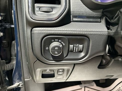 Used 2023 RAM 1500 Limited AWD/4WD image 18