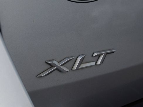 Used 2023 Ford Explorer XLT w/ Equipment Group 202A RWD image 19