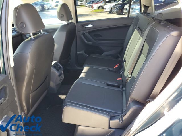 Used 2019 Volkswagen Tiguan SEL FWD image 12