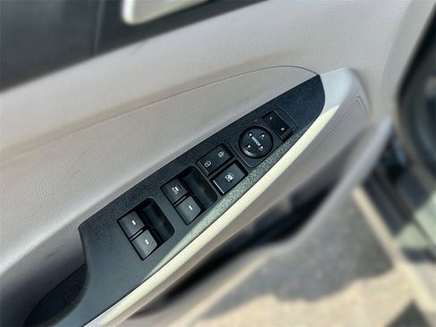 Used 2021 Hyundai Tucson Sport w/ Cargo Package image 16