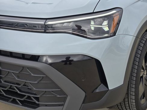 New 2026 Volkswagen Taos SE FWD image 7
