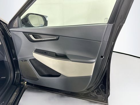 Used 2023 Kia EV6 Wind image 32