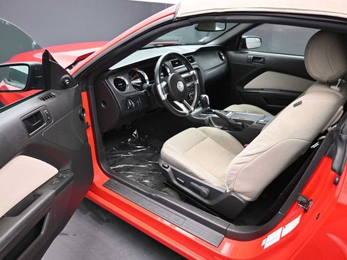 Used 2014 Ford Mustang Convertible w/ Equipment Group 102A RWD image 14