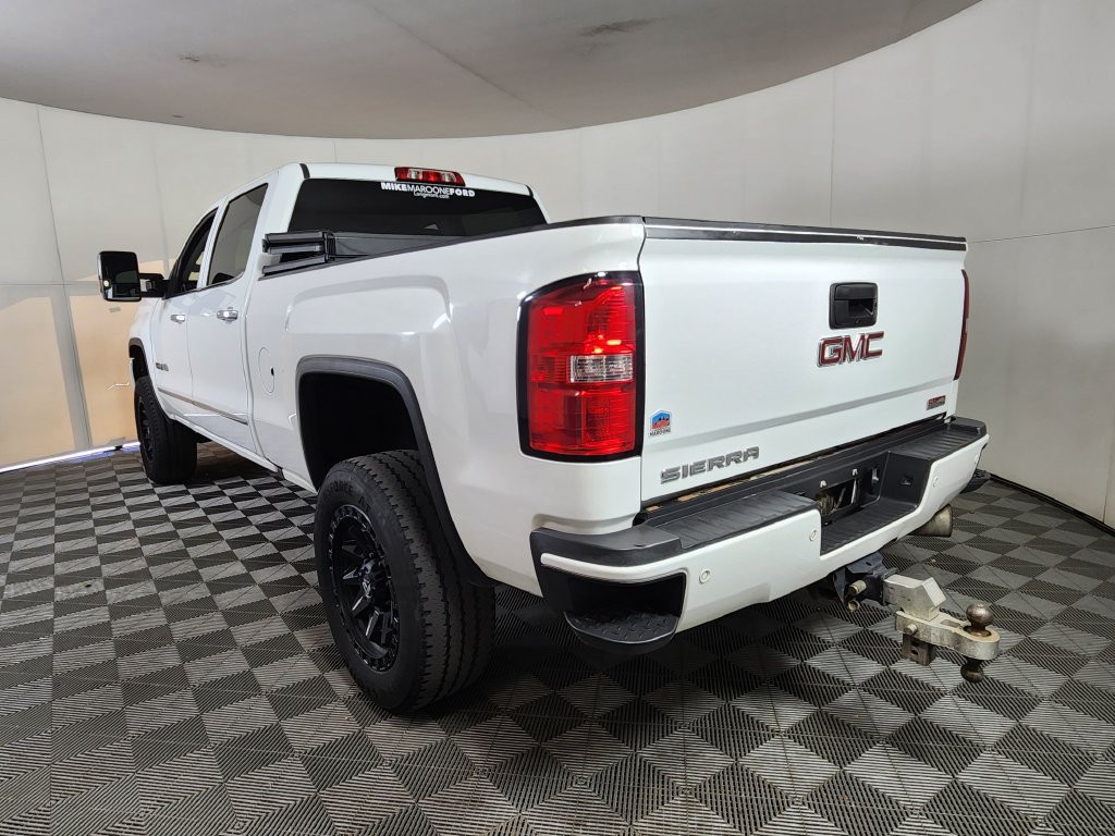 Used 2016 GMC Sierra 2500 SLT w/ Duramax Plus Package AWD/4WD image 5
