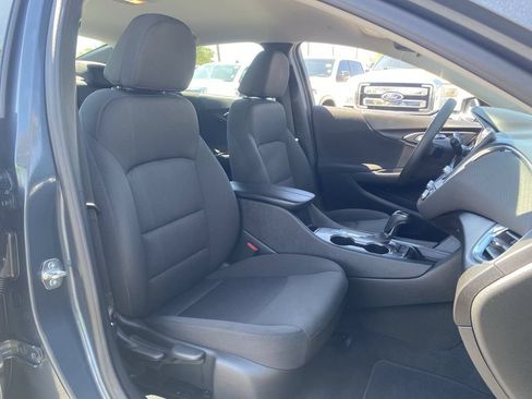 Used 2020 Chevrolet Malibu LT FWD image 9