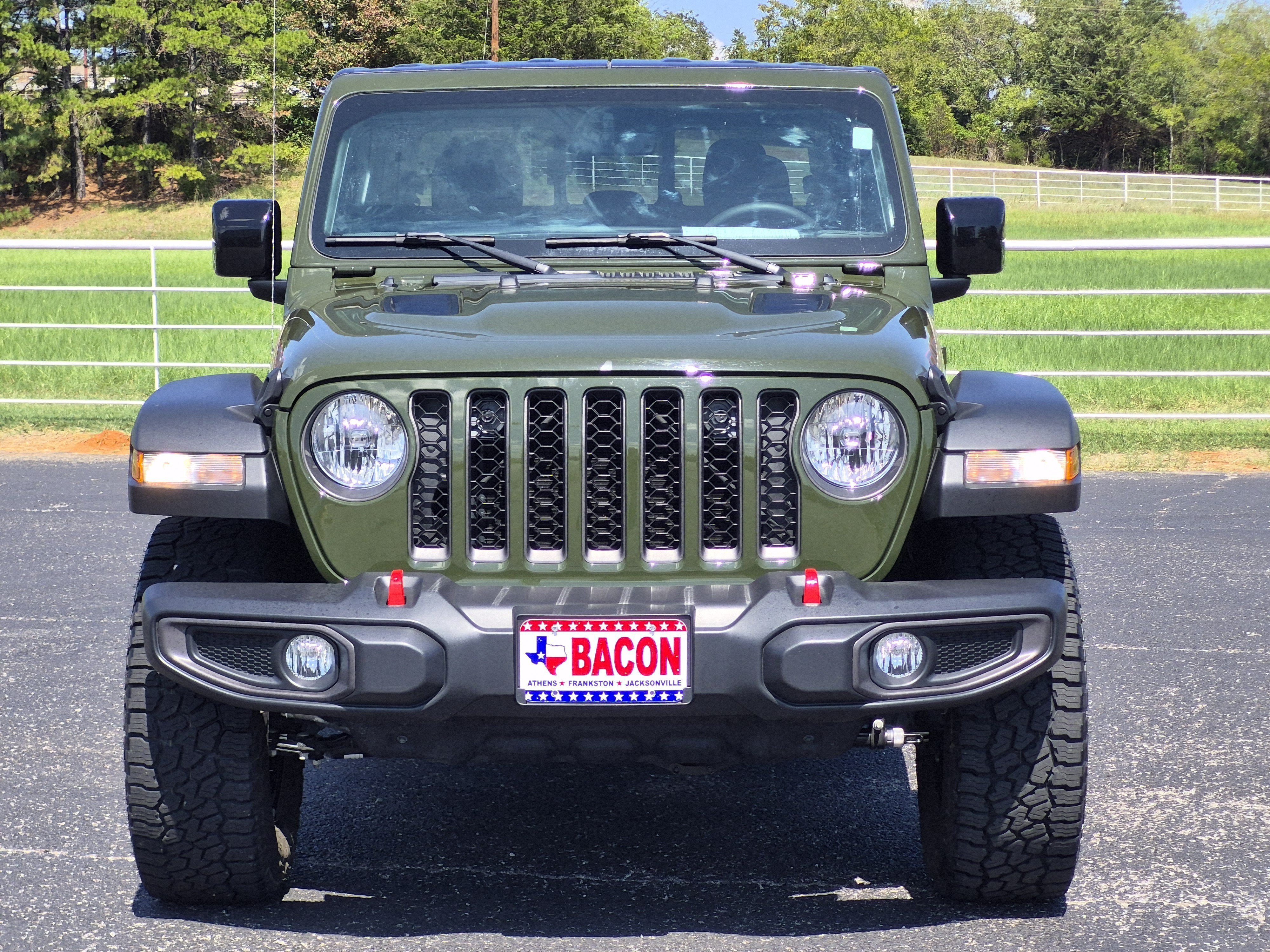 Used 2023 Jeep Gladiator Rubicon w/ Trailer Tow Package AWD/4WD image 2