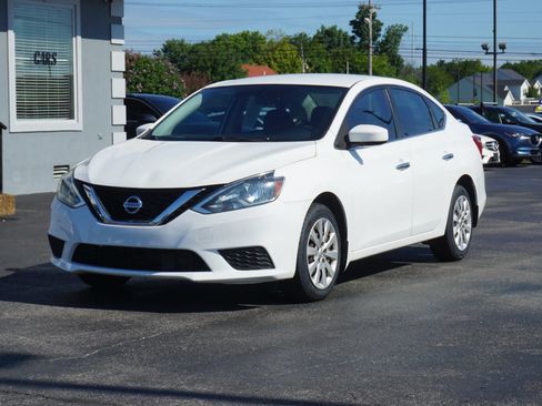 Used 2019 Nissan Sentra S FWD image 1