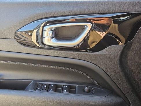 New 2026 Jeep Compass Latitude AWD/4WD image 26