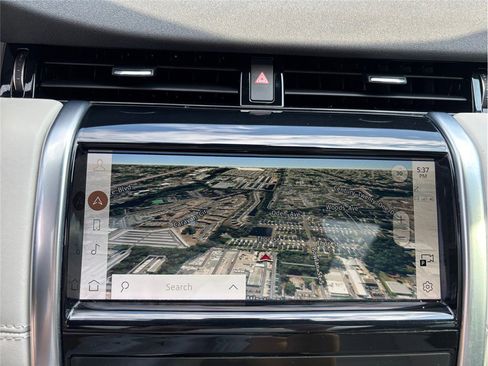 Used 2022 Land Rover Discovery Sport SE R-Dynamic image 30