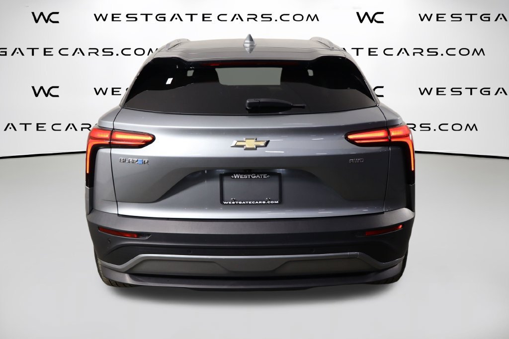 Used 2024 Chevrolet Blazer EV LT AWD/4WD image 4