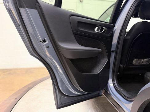 Used 2023 Volvo C40 P8 Recharge Ultimate image 16