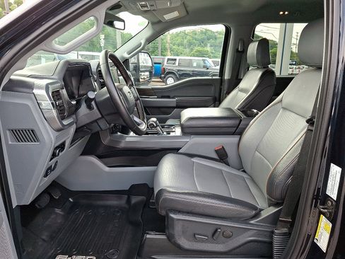 Used 2025 Ford F150 Lariat w/ Equipment Group 501A Mid AWD/4WD image 13