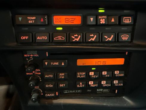 Used 1996 Chevrolet Corvette Coupe RWD image 18