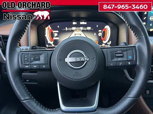 Used 2024 Nissan Rogue Platinum AWD/4WD image 22