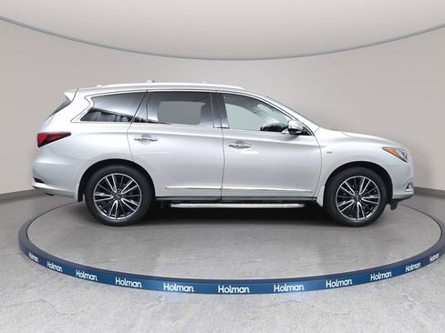 Used 2017 INFINITI QX60 Luxe w/ Deluxe Technology Package image 5