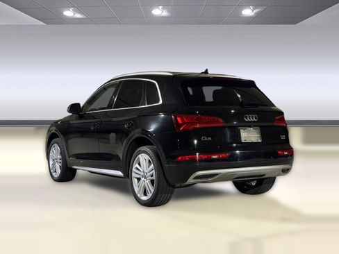 Used 2018 Audi Q5 2.0T Premium Plus w/ Premium Plus Package AWD/4WD image 3