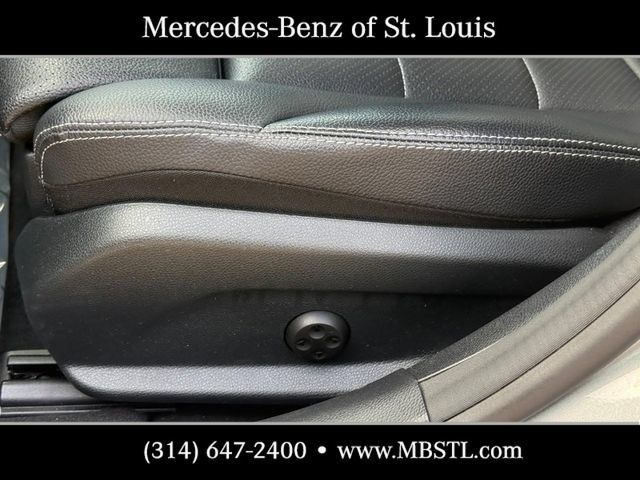 Used 2015 Mercedes-Benz C 300 4MATIC Sedan image 21