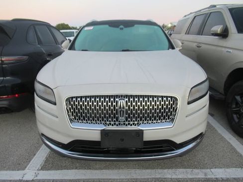 Used 2022 Lincoln Nautilus Reserve w/ Cargo Utility Package FWD image 2