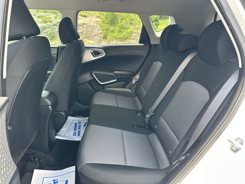 Used 2024 Kia Soul LX FWD image 20