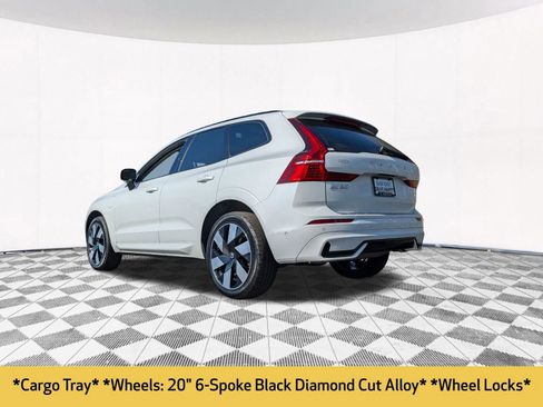 Used 2024 Volvo XC60 T8 Ultimate w/ Protection Package Premier AWD/4WD image 12