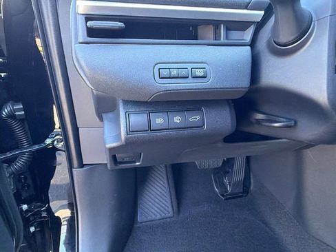 New 2026 Subaru Solterra Limited image 31