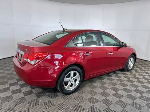 Used 2011 Chevrolet Cruze LT image 3