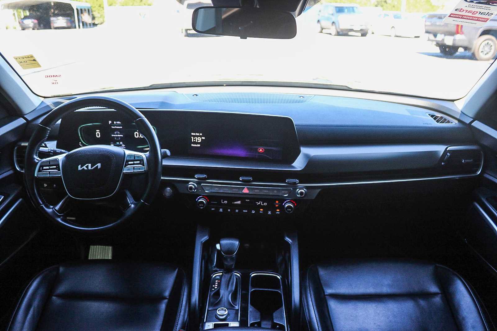 Used 2024 Kia Telluride LX FWD image 12