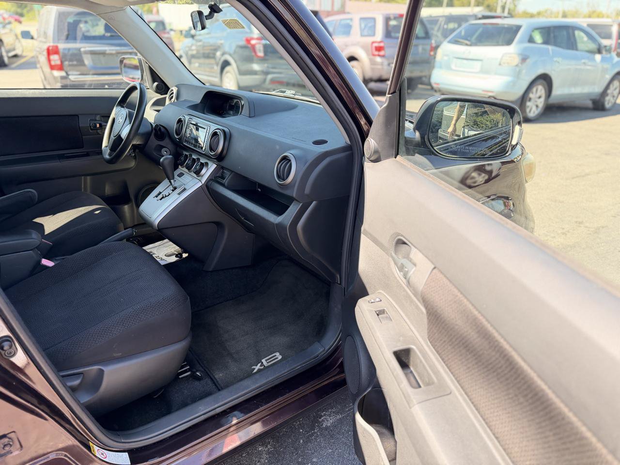 Used 2008 Scion xB FWD image 39