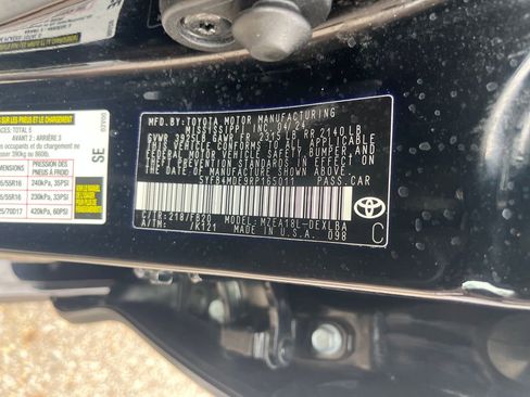 Certified 2024 Toyota Corolla LE image 31