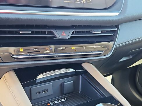 New 2026 Buick Envision Preferred AWD/4WD image 20
