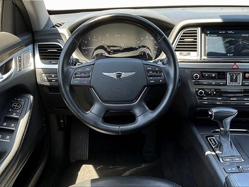 Used 2018 Genesis G80 3.8 w/ Option Group 02 image 5