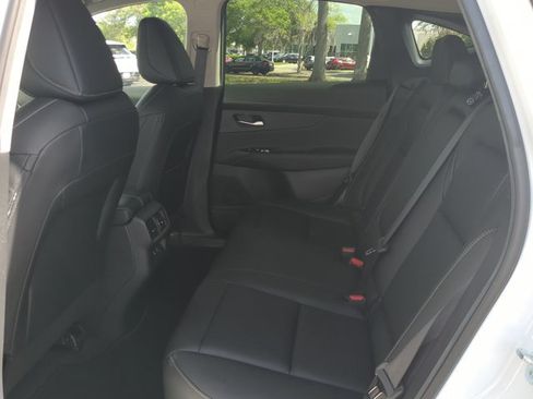Certified 2025 Nissan Murano SL AWD/4WD image 14