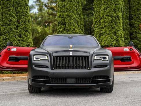Used 2016 Rolls-Royce Dawn RWD image 2