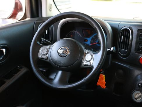 Used 2011 Nissan Cube 1.8 S w/ Interior Designer Pkg FWD image 27