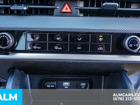 Used 2024 Kia Sportage LX image 40