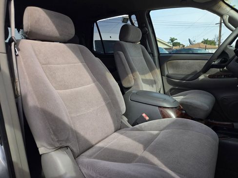 Used 2003 Toyota Sequoia SR5 image 16