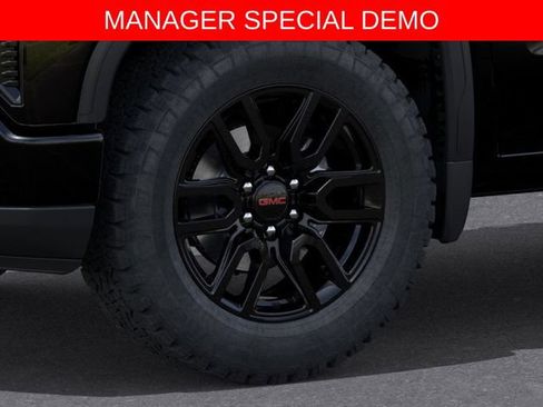 Used 2026 GMC Sierra 1500 Elevation AWD/4WD image 9