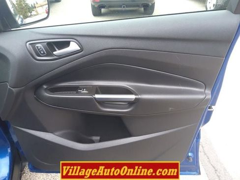 Used 2017 Ford Escape SE w/ Equipment Group 201A image 31