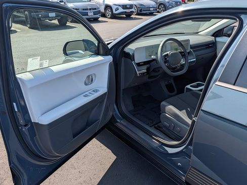 Certified 2024 Hyundai Ioniq 5 SEL RWD image 34