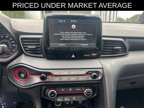 Used 2019 Hyundai Veloster Turbo FWD image 10