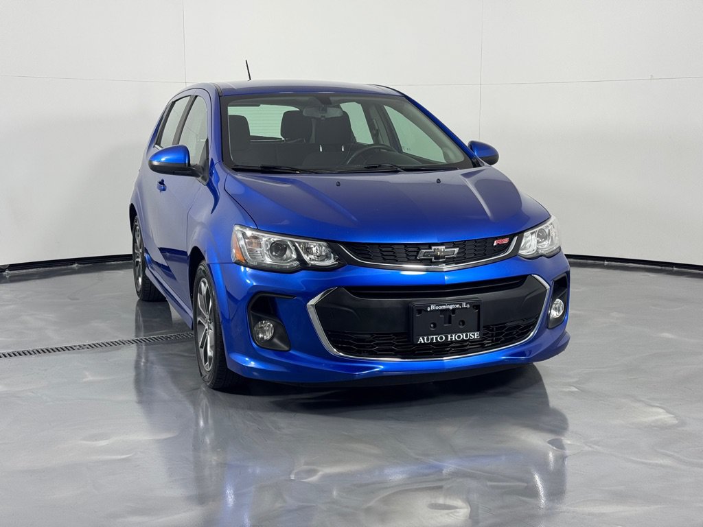 Used 2019 Chevrolet Sonic LT w/ Convenience Package FWD image 3